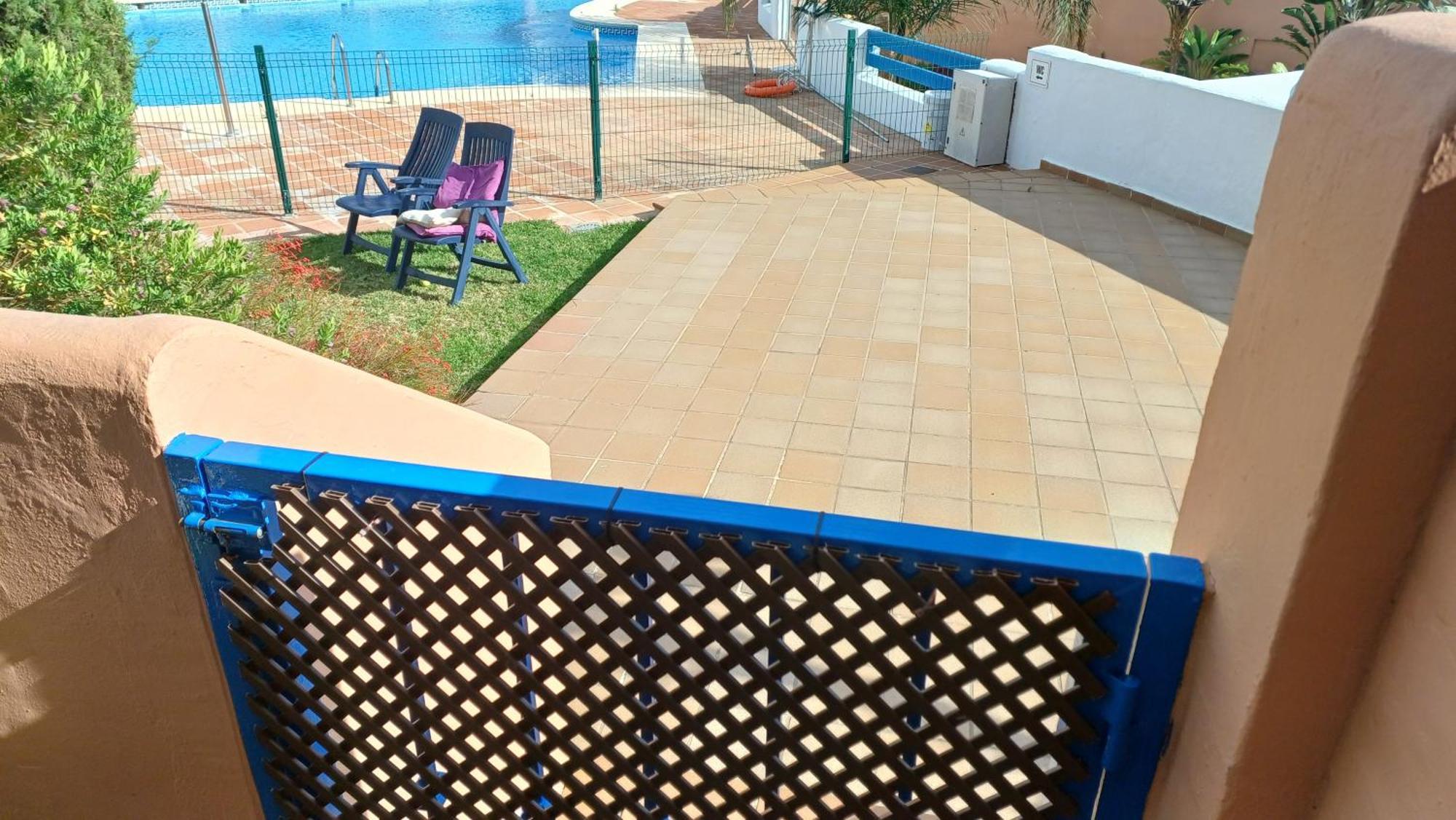 Residencial La Duquesa Suites Golf & Gardens San Luis de Sabinillas Exterior photo